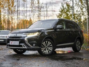 Mitsubishi Outlander 2019 года, 125 425 км - вид 1