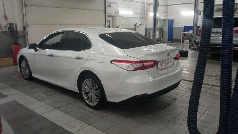 Toyota Camry, 2018 - вид 3