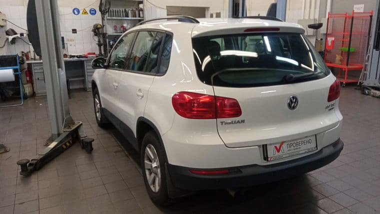 Volkswagen Tiguan, 2013 - вид 3