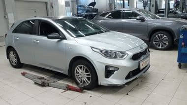 KIA Ceed 2020 года, 126 909 км - вид 2