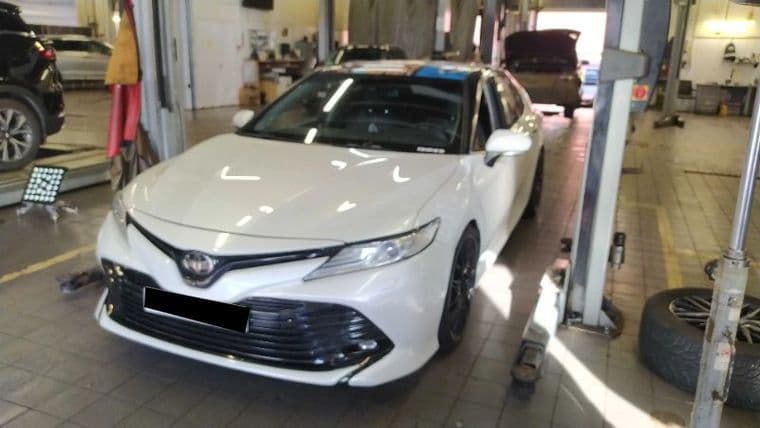 Toyota Camry, 2018