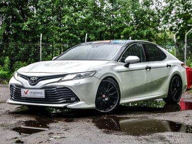 Toyota Camry 2018 года, 100 208 км - вид 1