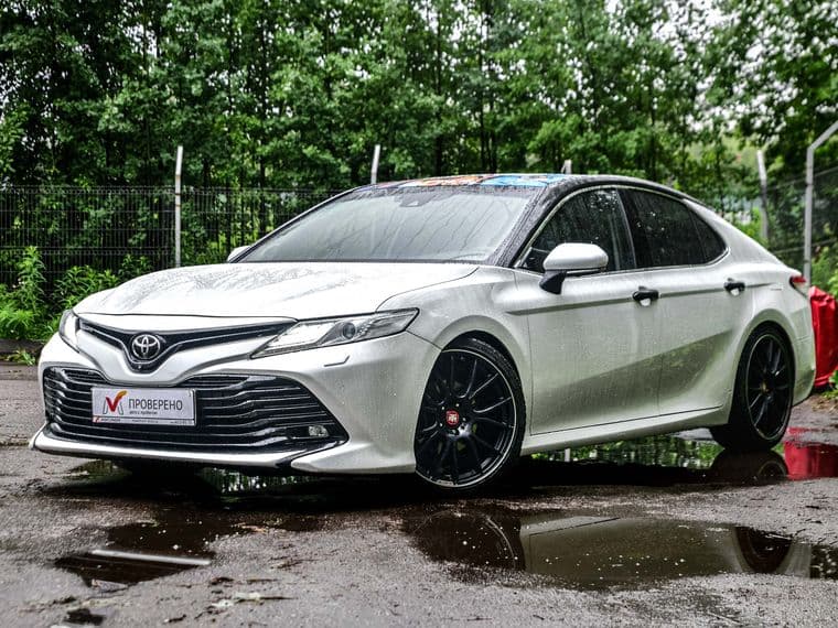 Toyota Camry, 2018