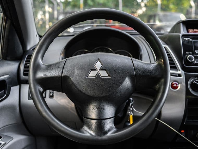 Mitsubishi Pajero Sport, 2014 - вид 4