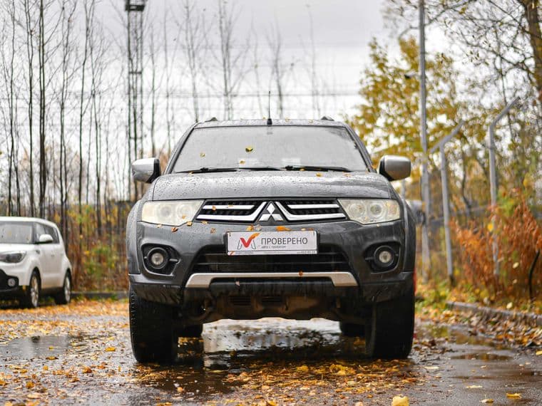 Mitsubishi Pajero Sport, 2014 - вид 1