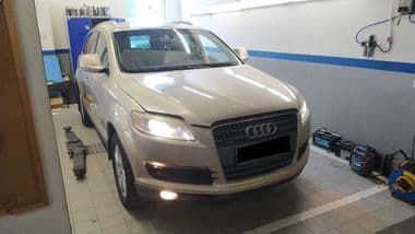 Audi Q7 2007 года, 261 035 км - вид 2