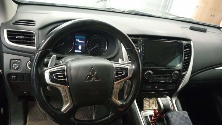 Mitsubishi Pajero Sport, 2020 - вид 4