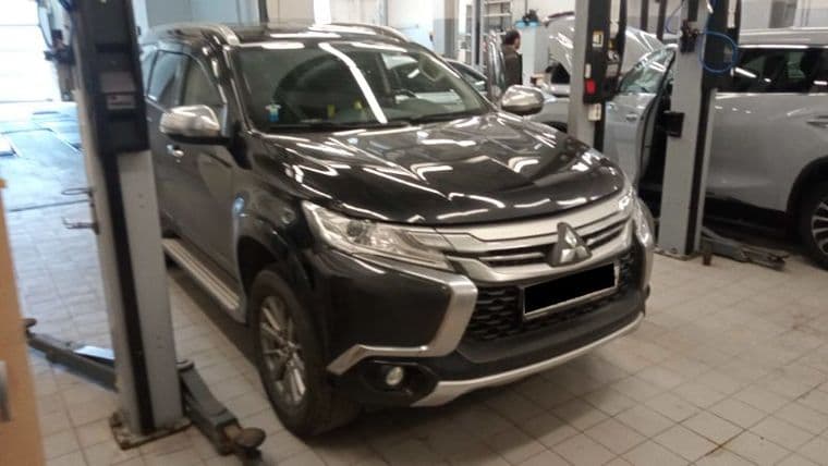 Mitsubishi Pajero Sport, 2020 - вид 1