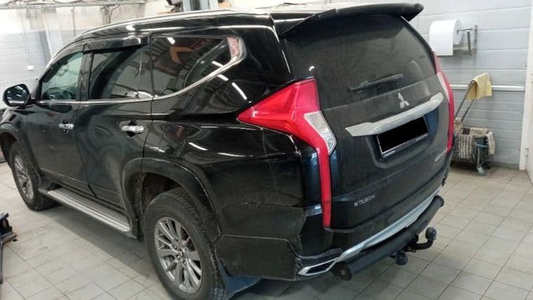 Mitsubishi Pajero Sport, 2020 - вид 3
