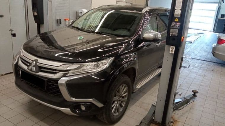 Mitsubishi Pajero Sport, 2020