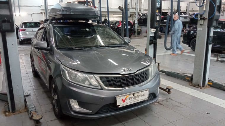KIA Rio 2011 года, 198 587 км - вид 2
