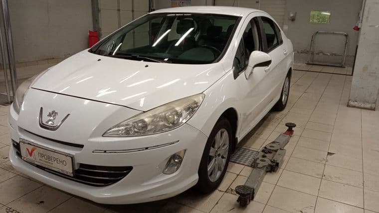 Peugeot 408 2012 года, 118 994 км - вид 1