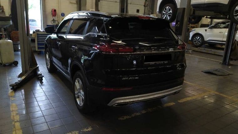 Geely Atlas Pro, 2023 - вид 3