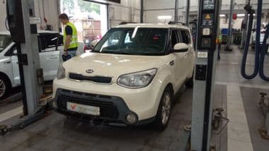 KIA Soul 2015 года, 252 972 км - вид 1