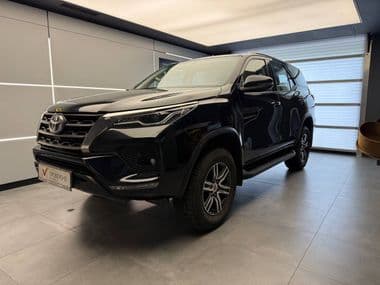 Toyota Fortuner 2021 года, 75 000 км - вид 1