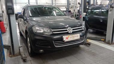 Volkswagen Touareg 2010 года, 488 478 км - вид 2