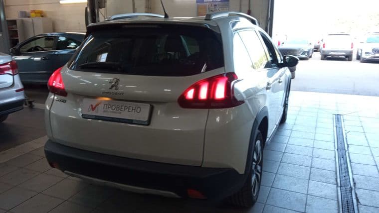 Peugeot 2008, 2018 - вид 2