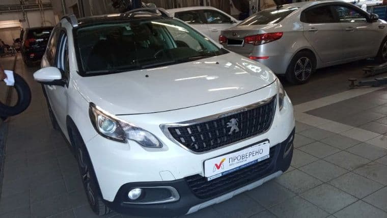 Peugeot 2008 2018 года, 93 398 км - вид 2