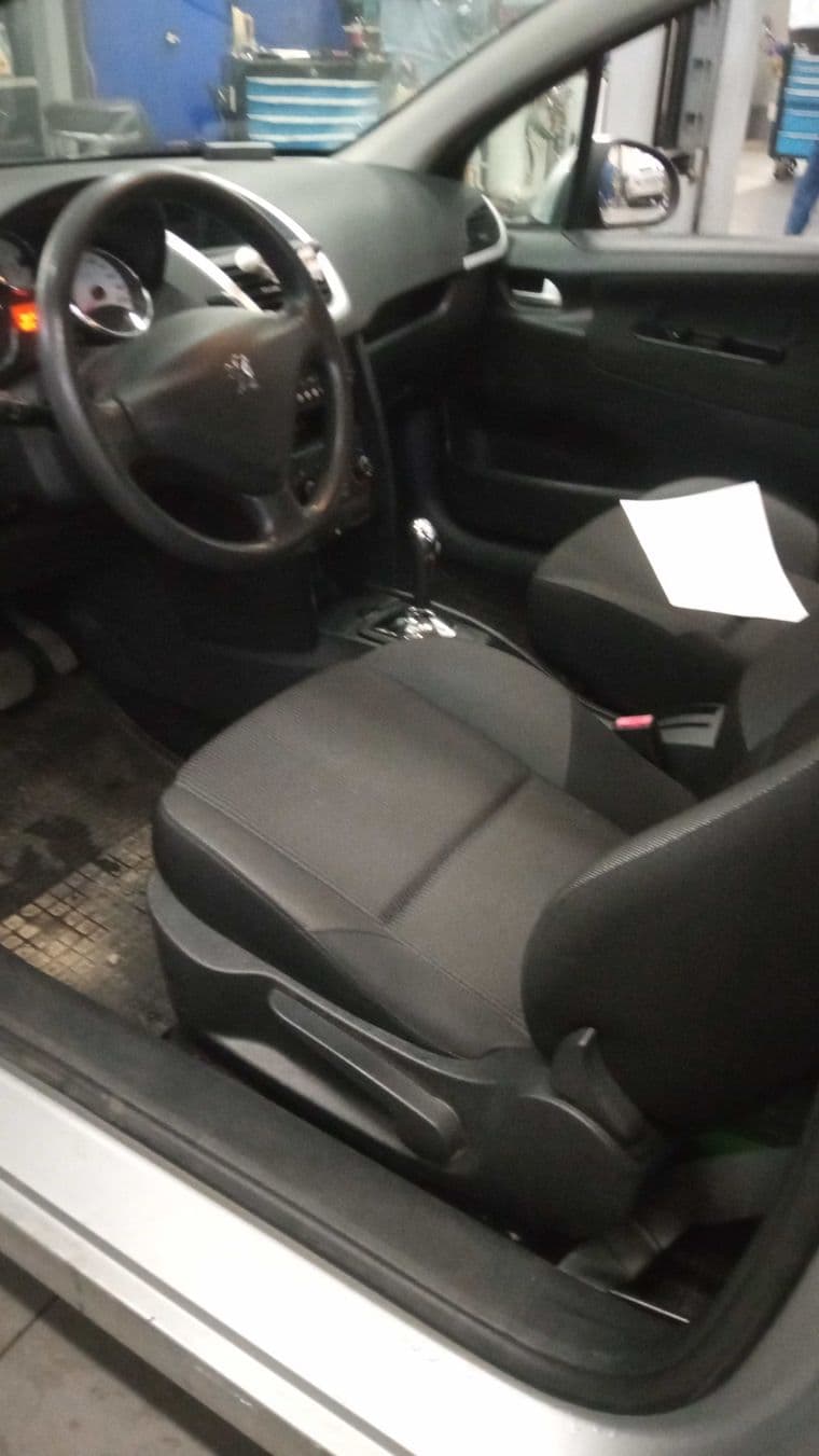 Peugeot 207, 2010 - вид 4