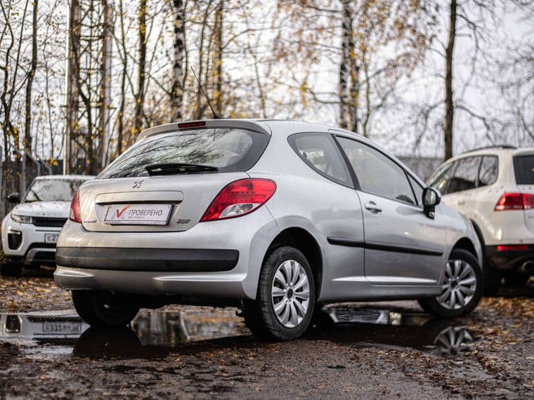 Peugeot 207, 2010 - вид 1