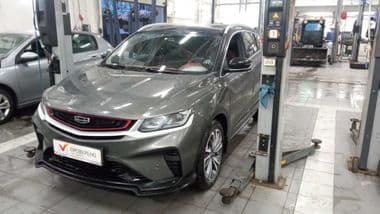 Geely Coolray 2023 года, 58 000 км - вид 1
