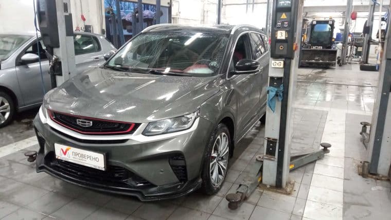 Geely Coolray 2023 года, 58 000 км - вид 1