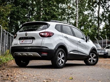 Renault Kaptur 2020 года, 93 305 км - вид 2