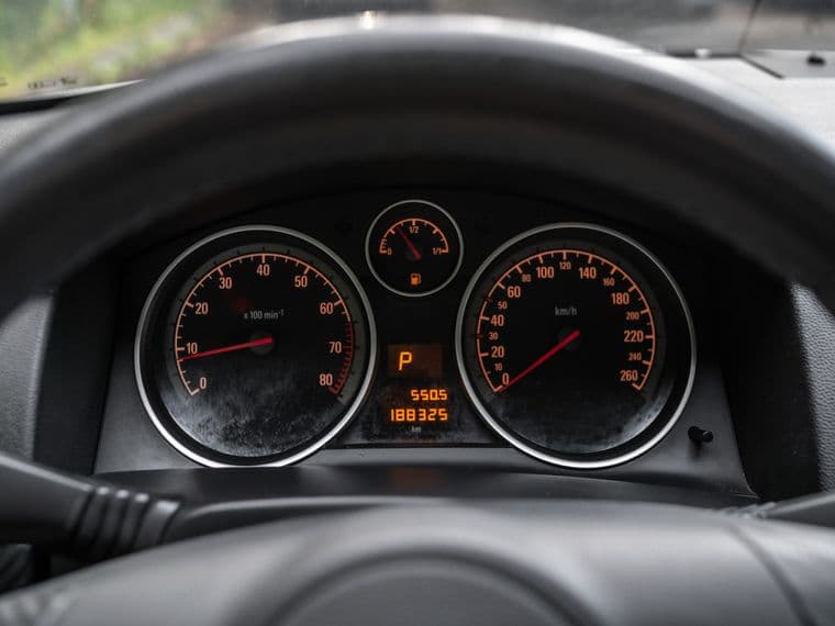 Opel Astra GTC, 2010 - вид 4