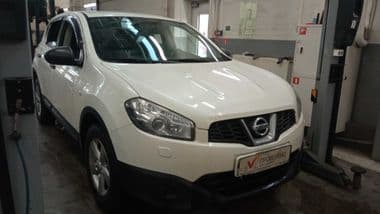 Nissan Qashqai 2013 года, 152 627 км - вид 2