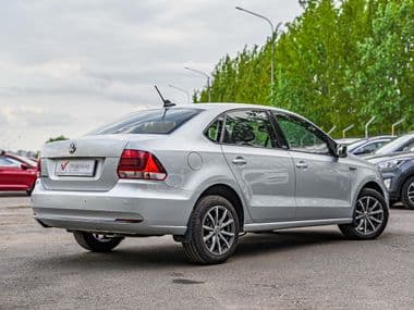 Volkswagen Polo 2017 года, 98 977 км - вид 2