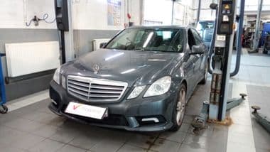 Mercedes-Benz E-класс 2011 года, 176 576 км | VIN 62948 - вид 1