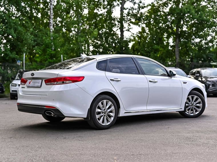 KIA Optima 2017 года, 186 964 км - вид 2