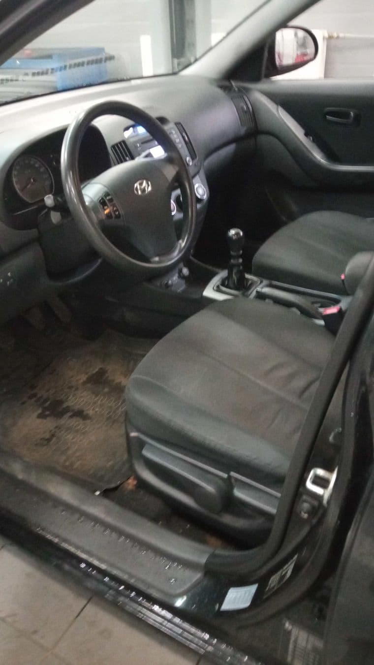 Hyundai Elantra, 2008 - вид 4