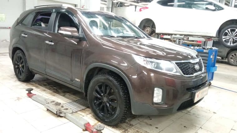 KIA Sorento 2013 года, 233 190 км - вид 2