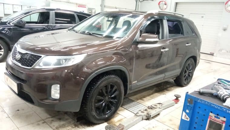 KIA Sorento 2013 года, 233 190 км - вид 1