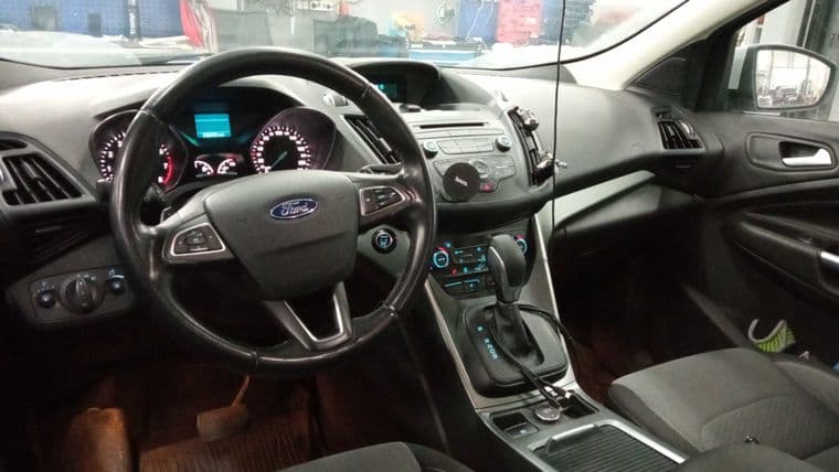 Ford Kuga, 2017 - вид 4