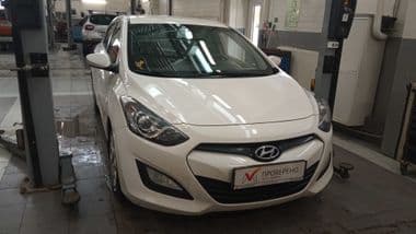 Hyundai i30 2013 года, 74 969 км - вид 2