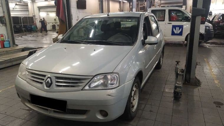 Renault Logan 2009 года, 148 100 км - вид 1