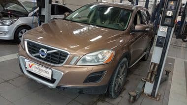 Volvo XC60 2011 года, 255 976 км - вид 1
