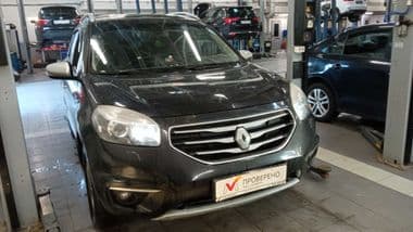 Renault Koleos 2012 года, 225 043 км - вид 2