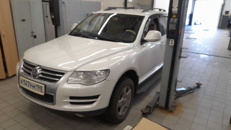 Volkswagen Touareg, 2009 - вид 3