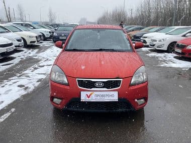 KIA Rio 2011 года, 178 815 км - вид 2