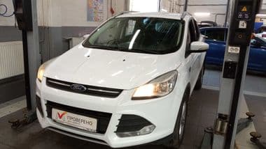Ford Kuga 2014 года, 177 476 км - вид 1