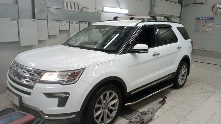 Ford Explorer 2019 года, 137 217 км | VIN 29124 - вид 2