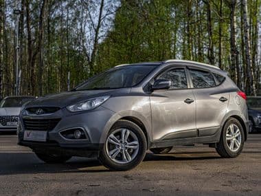 Hyundai ix35 2011 года, 210 518 км - вид 1