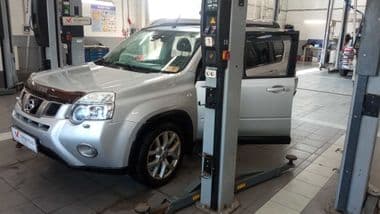 Nissan X-Trail 2012 года, 357 531 км - вид 1