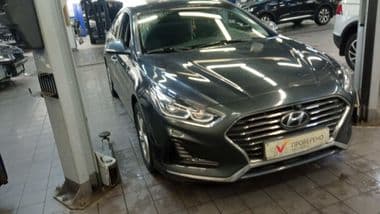 Hyundai Sonata 2018 года, 86 723 км - вид 2