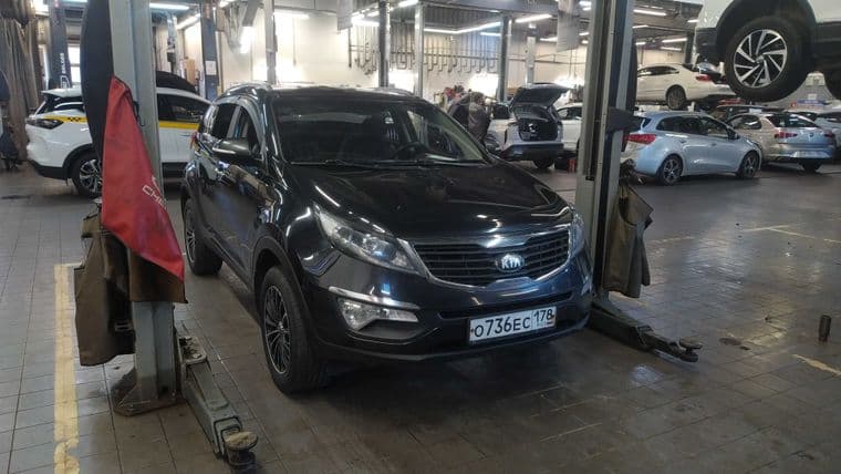 KIA Sportage 2013 года, 193 369 км - вид 2