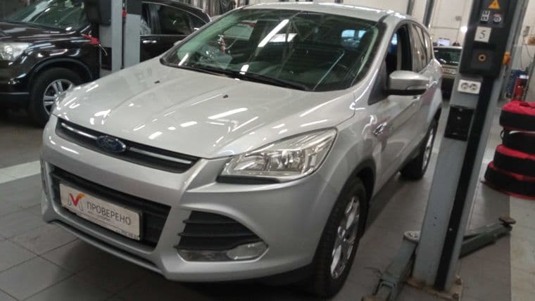 Ford Kuga 2015 года, 50 998 км - вид 1