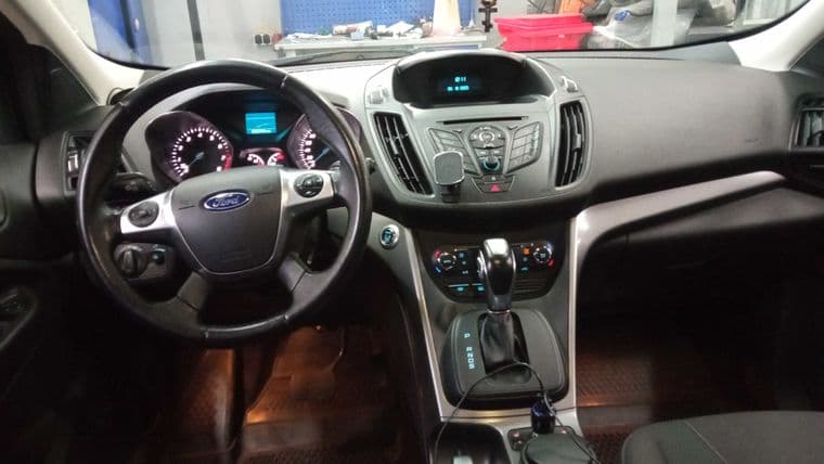 Ford Kuga, 2015 - вид 4